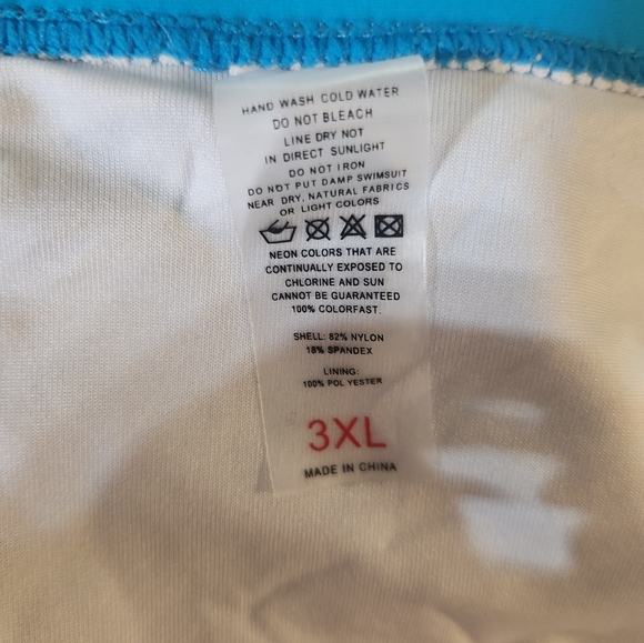 Tropical Floral 2 pc Swimsuit - Picture 2 of 8